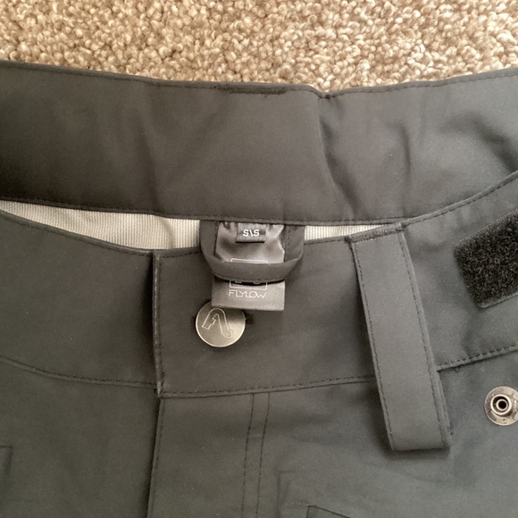 Flylow Nina Pant SHORT - Picture 3 of 4